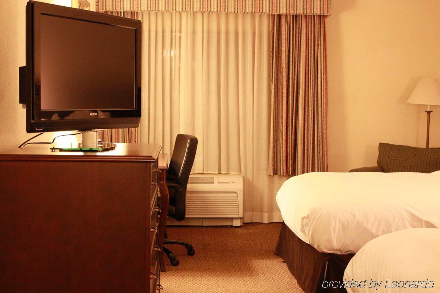 Doubletree By Hilton Boston-milford