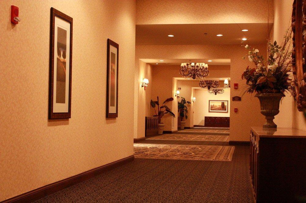 Hotel Doubletree By Hilton Boston-milford