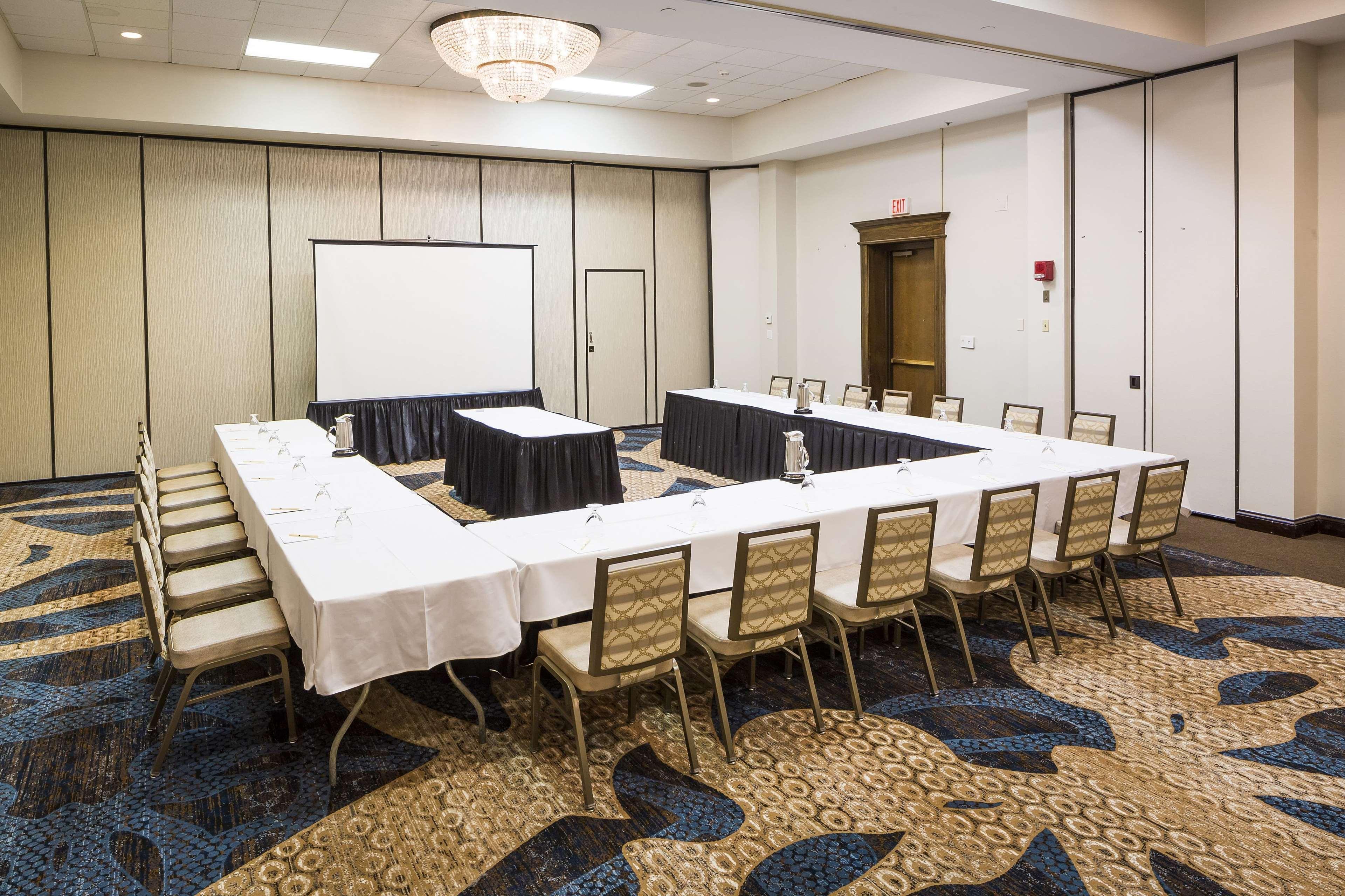 Hotel Doubletree By Hilton Boston-milford Milford
